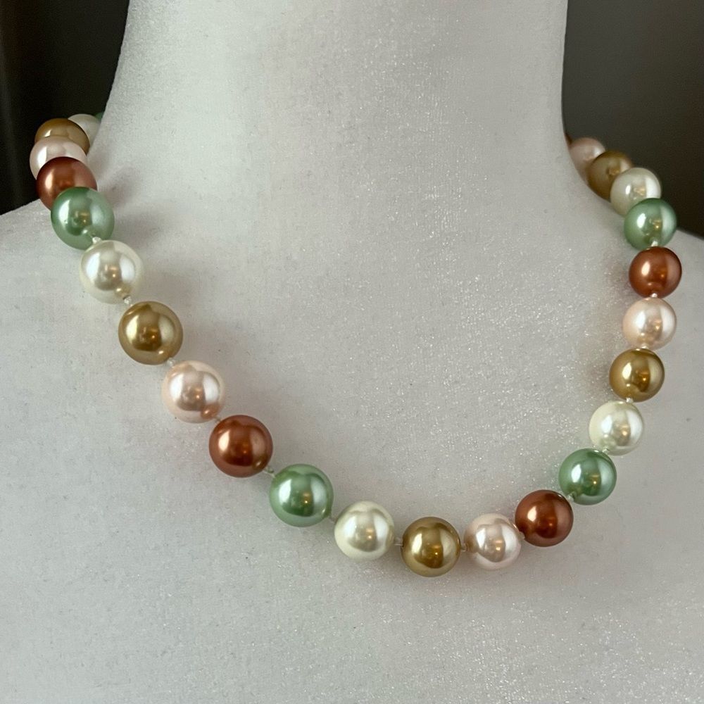 Beautiful Multi Color Round Pearl or Pearl Like Large Beaded Necklace
